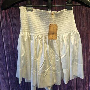 Natural Life White Smocked Boho Shorts Medium NWT